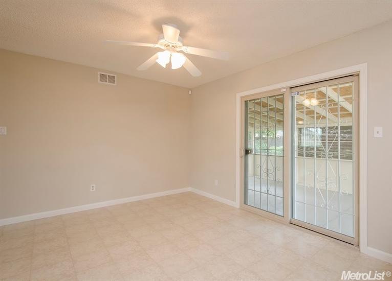 Sold, 3 Bedrooms, 2 Bathrooms, Single Family Home, Sacto Franklin/Freeport/Vicinity, 8120 Golden Field Way, Sacramento, CA 95823-5210, Beth Christensen, Dunnigan Realtors, Top Agent