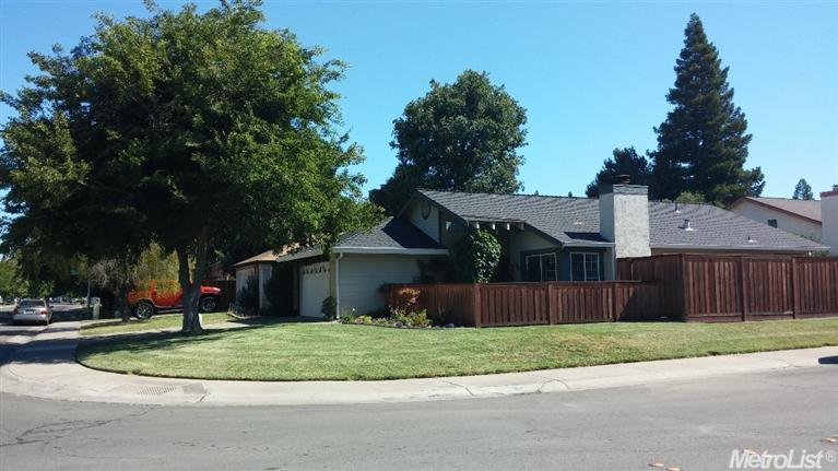 Sold, 3 Bedrooms, 2 Bathrooms, Single Family Home, Sacto So Land Park/Greenhaven, 7479 Salton Sea Way, Sacramento, CA 95831-3788, Beth Christensen, Dunnigan Realtors, Top Agent