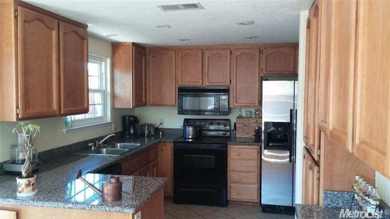 Sold, 3 Bedrooms, 2 Bathrooms, Single Family Home, Sacto So Land Park/Greenhaven, 7479 Salton Sea Way, Sacramento, CA 95831-3788, Beth Christensen, Dunnigan Realtors, Top Agent