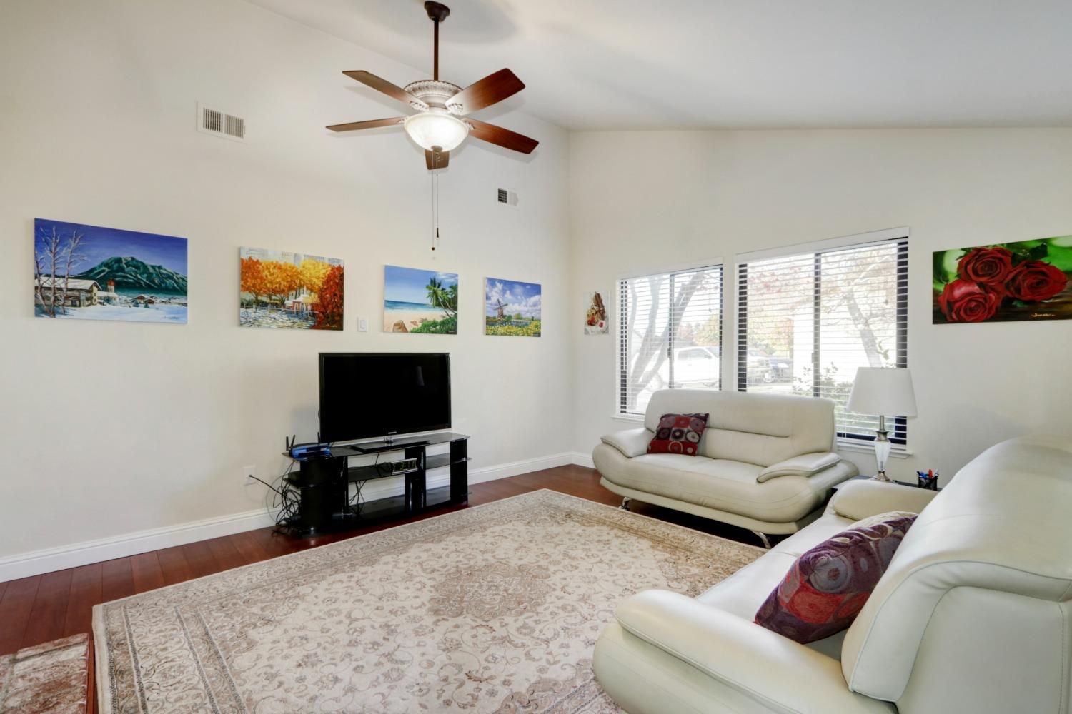 Sold, 3 Bedrooms, 2 Bathrooms, Townhouse, Briarwood Coloma, Rancho Cordova/Gold River, 2267 Autumnleaf Ln, Rancho Cordova, CA 95670-4203, Beth Christensen, Dunnigan Realtors, Top Agent