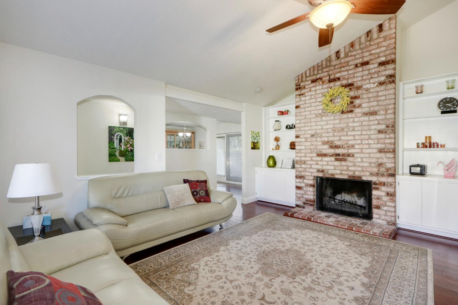 Sold, 3 Bedrooms, 2 Bathrooms, Townhouse, Briarwood Coloma, Rancho Cordova/Gold River, 2267 Autumnleaf Ln, Rancho Cordova, CA 95670-4203, Beth Christensen, Dunnigan Realtors, Top Agent