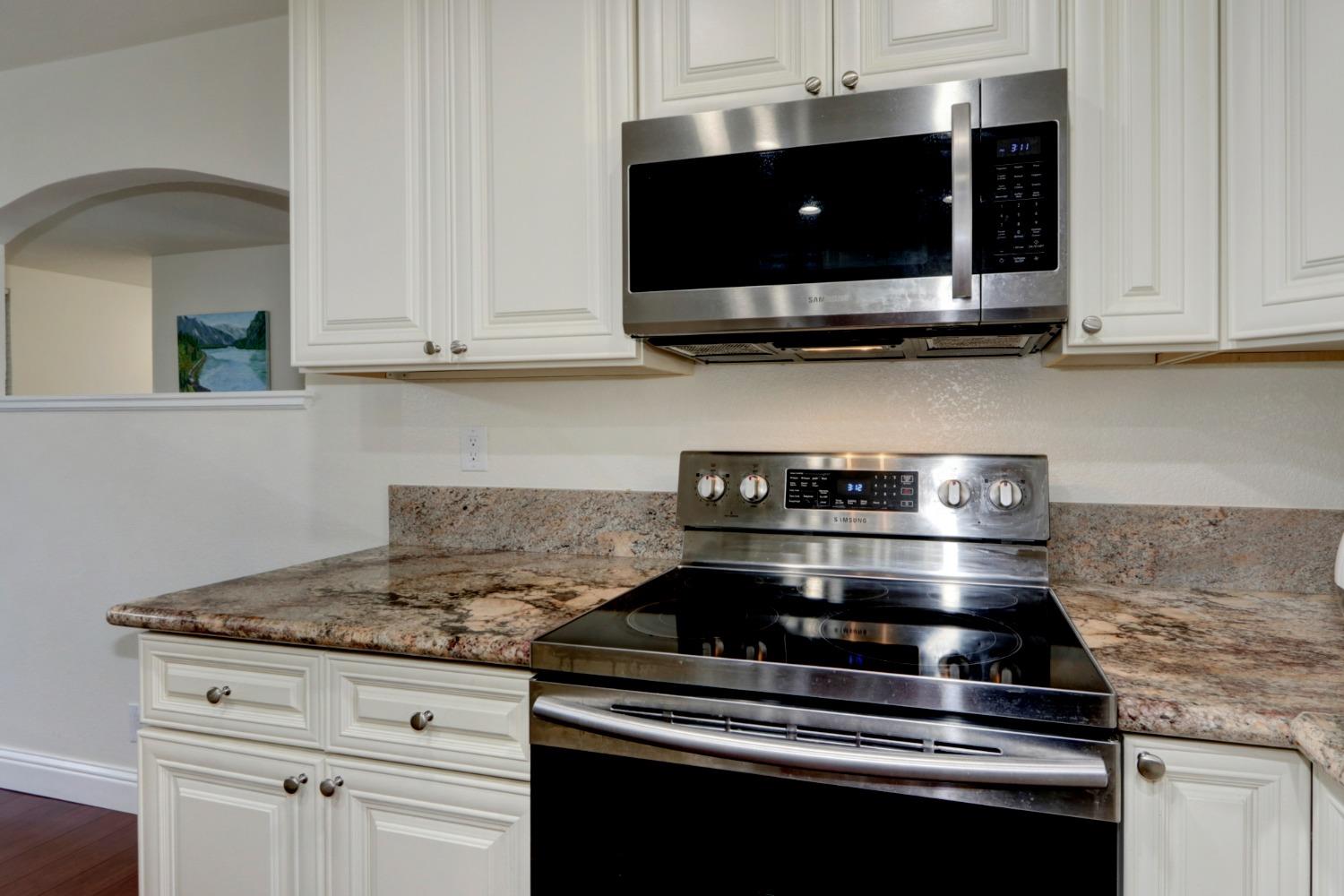 Sold, 3 Bedrooms, 2 Bathrooms, Townhouse, Briarwood Coloma, Rancho Cordova/Gold River, 2267 Autumnleaf Ln, Rancho Cordova, CA 95670-4203, Beth Christensen, Dunnigan Realtors, Top Agent