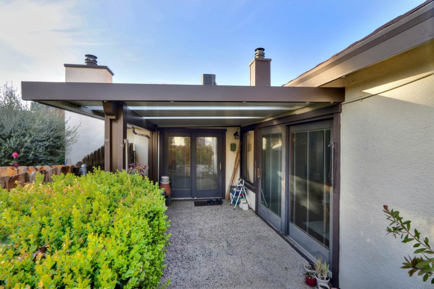 Sold, 3 Bedrooms, 2 Bathrooms, Townhouse, Briarwood Coloma, Rancho Cordova/Gold River, 2267 Autumnleaf Ln, Rancho Cordova, CA 95670-4203, Beth Christensen, Dunnigan Realtors, Top Agent