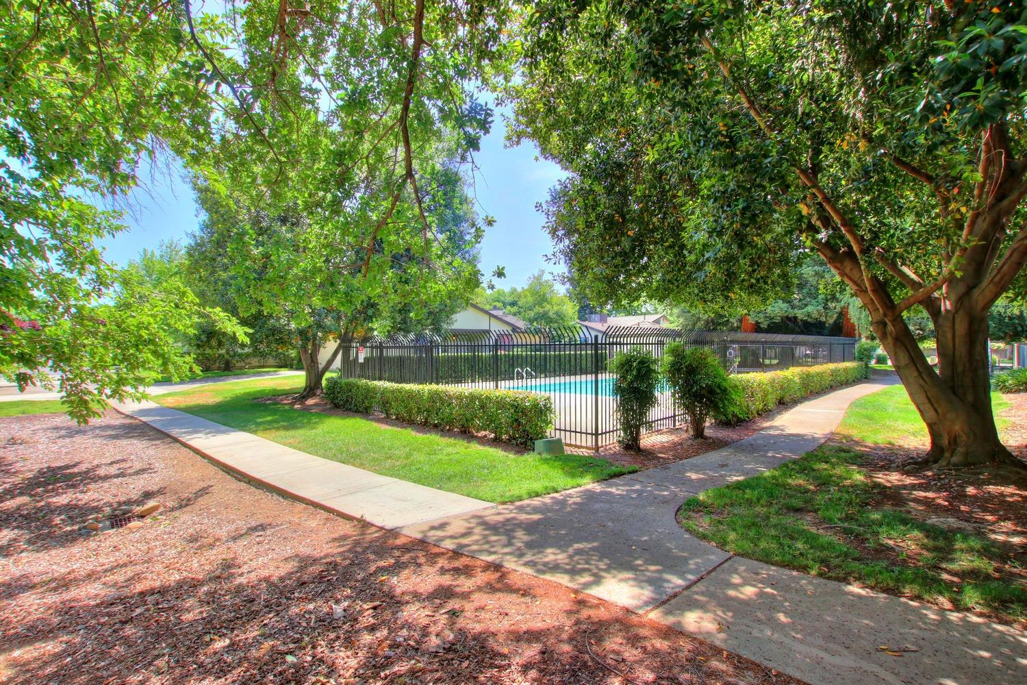 Sold, 3 Bedrooms, 2 Bathrooms, Townhouse, Briarwood Coloma, Rancho Cordova/Gold River, 2267 Autumnleaf Ln, Rancho Cordova, CA 95670-4203, Beth Christensen, Dunnigan Realtors, Top Agent