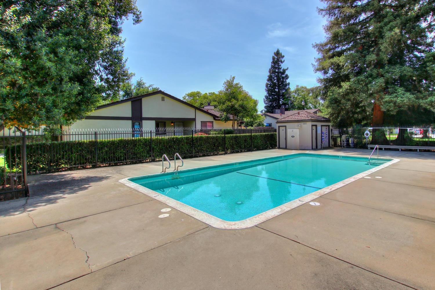 Sold, 3 Bedrooms, 2 Bathrooms, Townhouse, Briarwood Coloma, Rancho Cordova/Gold River, 2267 Autumnleaf Ln, Rancho Cordova, CA 95670-4203, Beth Christensen, Dunnigan Realtors, Top Agent