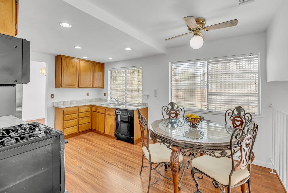 Sold, 4 Bedrooms, 2 Bathrooms, Single Family Home, Sacto Rosemont/College Grns/Mayhew, 9162 Caldera Way, Sacramento, CA 95826-4256, Beth Christensen, Dunnigan Realtors, Top Agent Sold, 4 Bedrooms, 2 Bathrooms, Single Family Home, Sacto Rosemont/College Grns/Mayhew, 9162 Caldera Way, Sacramento, CA 95826-4256, Beth Christensen, Dunnigan Realtors, Top Agent