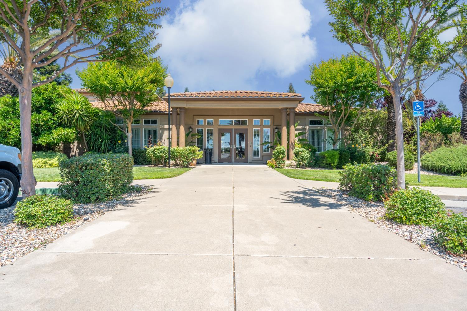 Active, 2 Bedrooms, 2 Bathrooms, Condominium, Natomas, 4200 E Commerce Way #1011, Sacramento, CA 95834, Beth Christensen, Dunnigan Realtors, Top Agent