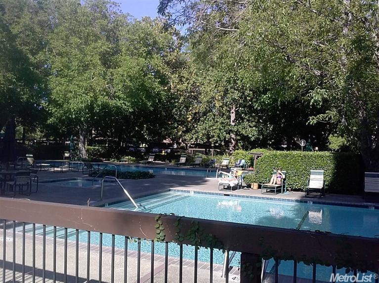 Sold, 2 Bedrooms, 1 Bathrooms, Condominium, Sacto Arden/Arcade Creek/Vicinity, 2229 Woodside Ln #4, Sacramento, CA 95825-8629, Beth Christensen, Dunnigan Realtors, Top Agent