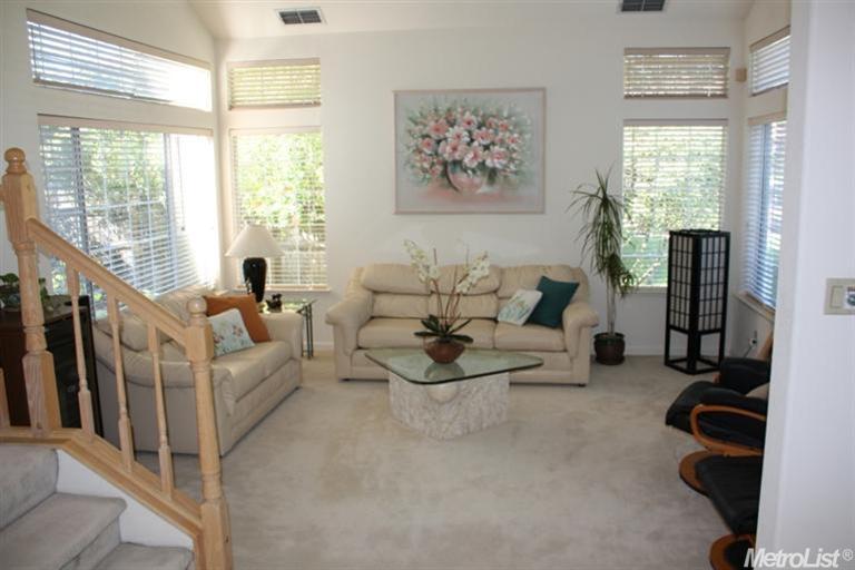 Sold, 4 Bedrooms, 3 Bathrooms, Single Family Home, Carmichael, 5416 Miriam Ct, Carmichael, CA 95608-4784, Beth Christensen, Dunnigan Realtors, Top Agent