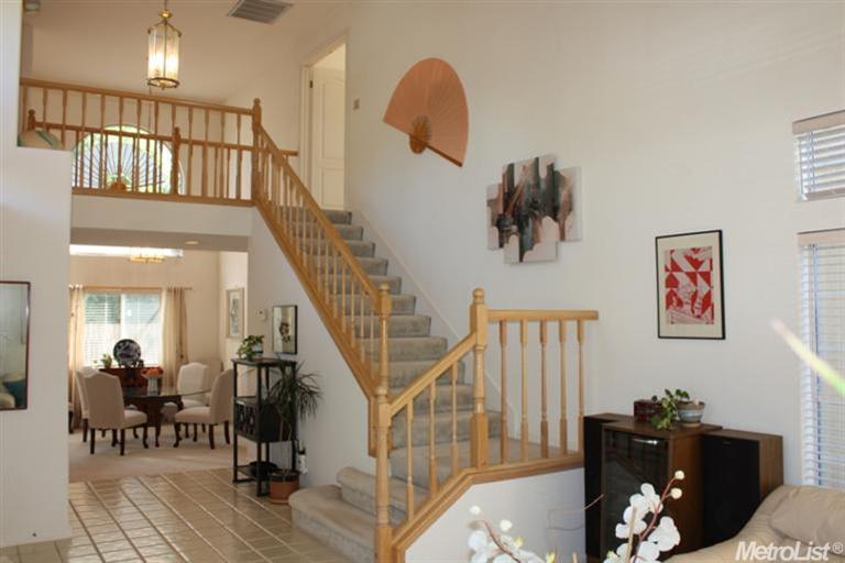 Sold, 4 Bedrooms, 3 Bathrooms, Single Family Home, Carmichael, 5416 Miriam Ct, Carmichael, CA 95608-4784, Beth Christensen, Dunnigan Realtors, Top Agent