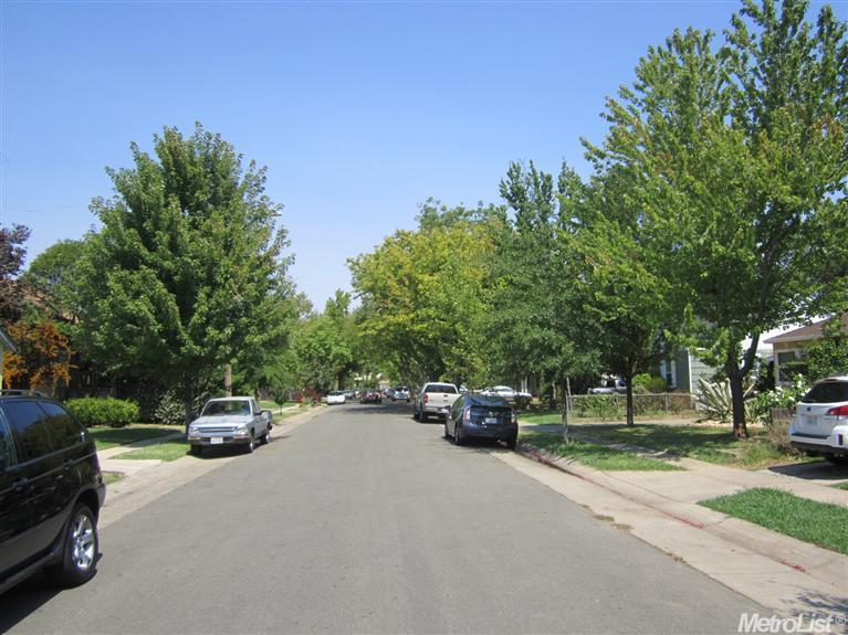 Sold, 2 Bedrooms, 1 Bathrooms, Single Family Home, East Sacramento & Vicinity, 2548 52nd St, Sacramento, CA 95817-1622, Beth Christensen, Dunnigan Realtors, Top Agent