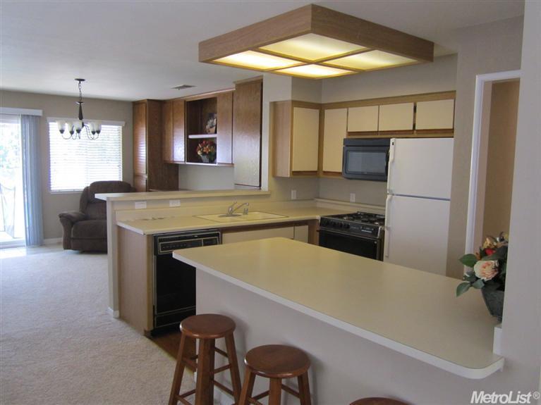 Sold, 2 Bedrooms, 1 Bathrooms, Single Family Home, East Sacramento & Vicinity, 2548 52nd St, Sacramento, CA 95817-1622, Beth Christensen, Dunnigan Realtors, Top Agent