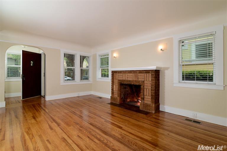 Sold, 3 Bedrooms, 2 Bathrooms, Single Family Home, Sacramento Downtown/Midtown, 2612 D St, Sacramento, CA 95816, Beth Christensen, Dunnigan Realtors, Top Agent