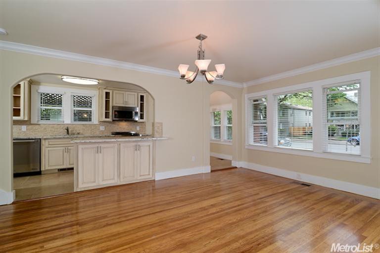 Sold, 3 Bedrooms, 2 Bathrooms, Single Family Home, Sacramento Downtown/Midtown, 2612 D St, Sacramento, CA 95816, Beth Christensen, Dunnigan Realtors, Top Agent