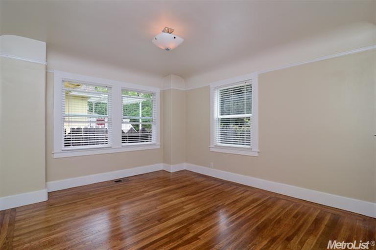 Sold, 3 Bedrooms, 2 Bathrooms, Single Family Home, Sacramento Downtown/Midtown, 2612 D St, Sacramento, CA 95816, Beth Christensen, Dunnigan Realtors, Top Agent