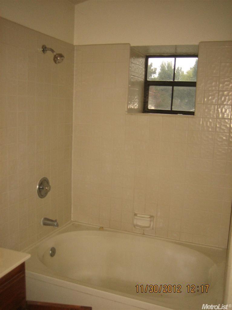 Sold, 3 Bedrooms, 2 Bathrooms, Single Family Home, No Sacto/Natomas/Del Paso Heights, 1570 Brewerton Dr, Sacramento, CA 95833-1986, Beth Christensen, Dunnigan Realtors, Top Agent