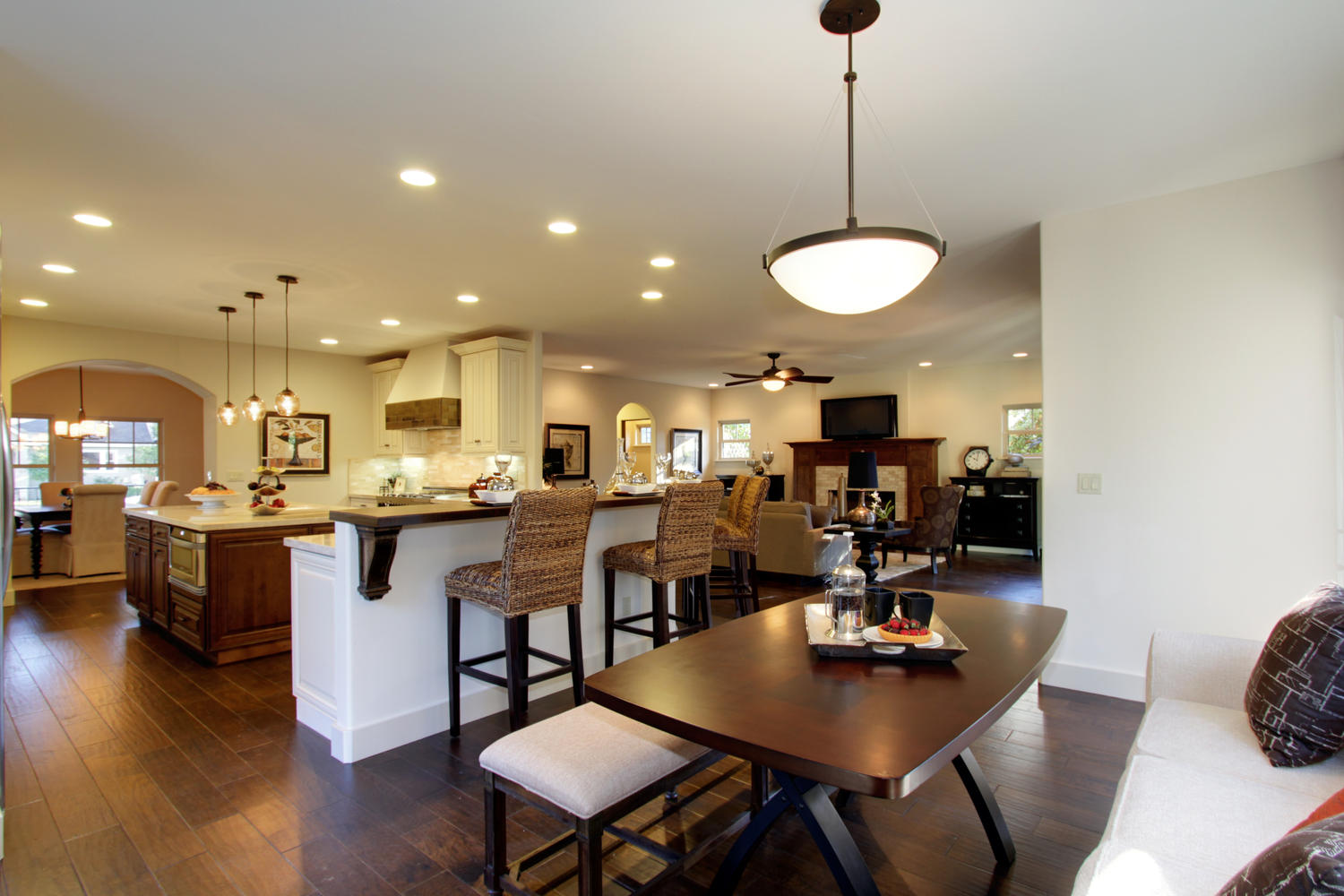 Dunnigan Realtors East Sac 5 Bedrooms, Single Family Home, Sold Listings, 40th Street, 4 Bathrooms, Listing ID 1066, Sacramento, Sacramento, California, United States, 95819,