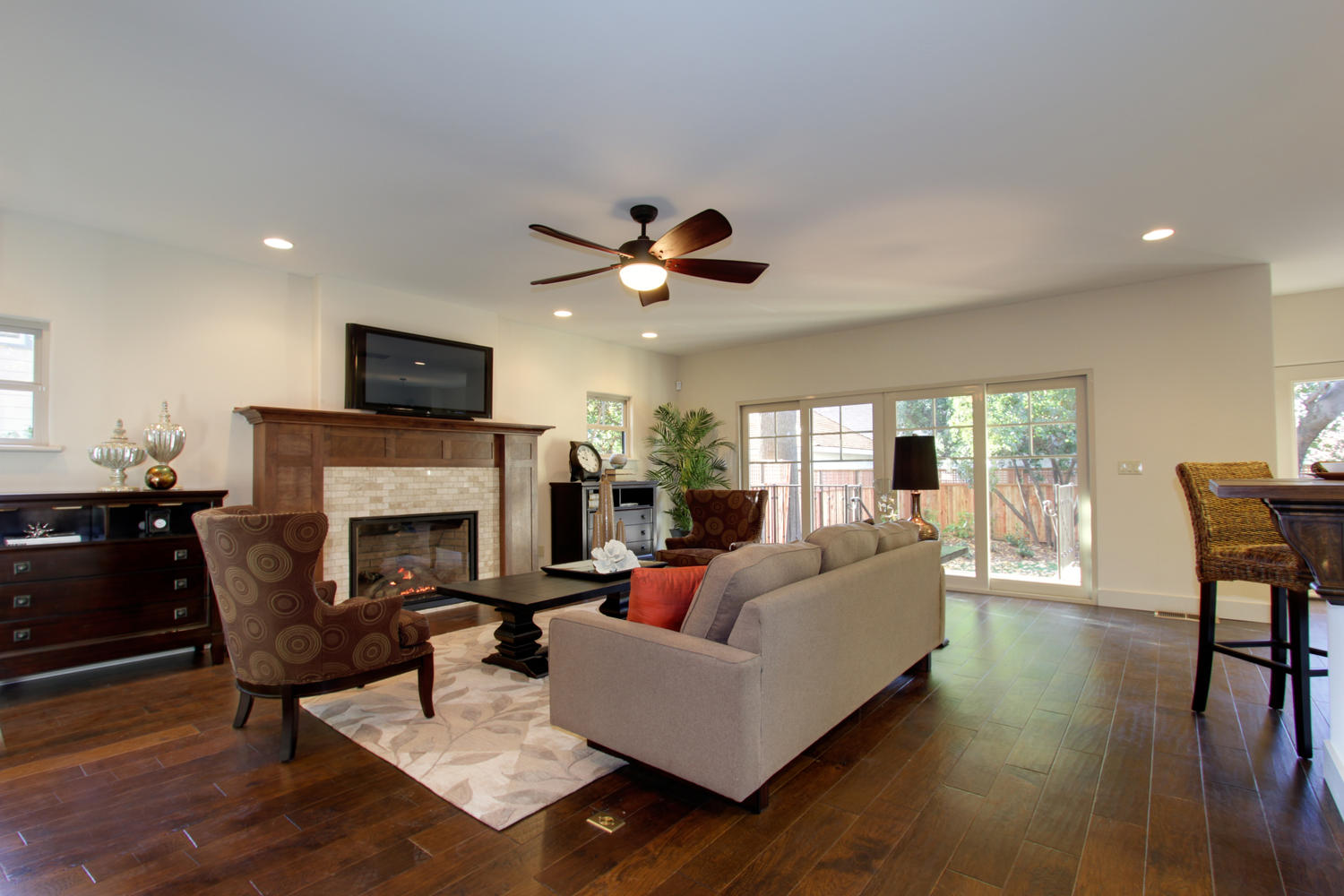 Dunnigan Realtors East Sac 5 Bedrooms, Single Family Home, Sold Listings, 40th Street, 4 Bathrooms, Listing ID 1066, Sacramento, Sacramento, California, United States, 95819,