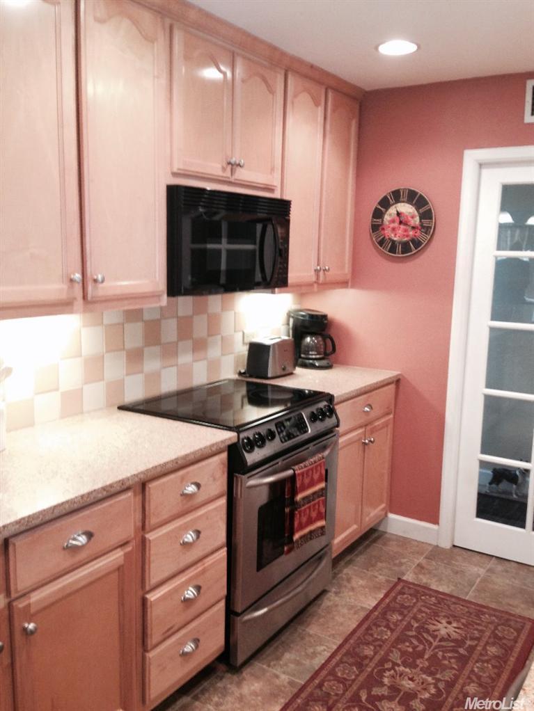 Sold, 2 Bedrooms, 1 Bathrooms, Single Family Home, West Sacramento S, 1165 Fallbrook St, West Sacramento, CA 95691, Beth Christensen, Dunnigan Realtors, Top Agent