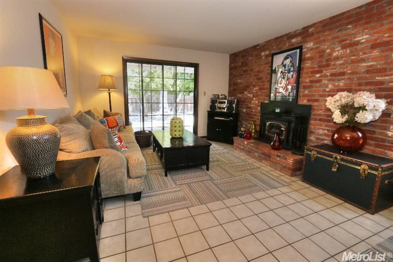 Sold, 3 Bedrooms, 2 Bathrooms, Single Family Home, Sacto So Land Park/Greenhaven, 6460 Driftwood St, Sacramento, CA 95831-1045, Beth Christensen, Dunnigan Realtors, Top Agent