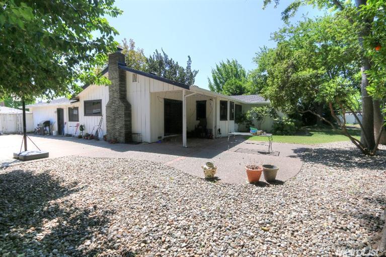 Sold, 3 Bedrooms, 2 Bathrooms, Single Family Home, Sacto So Land Park/Greenhaven, 6460 Driftwood St, Sacramento, CA 95831-1045, Beth Christensen, Dunnigan Realtors, Top Agent