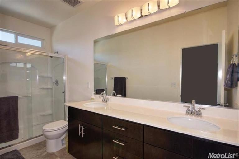 Sold, 2 Bedrooms, 2 Bathrooms, Single Family Home, West Sacramento S, 860 Silicon Ct, West Sacramento, CA 95691-2854, Beth Christensen, Dunnigan Realtors, Top Agent