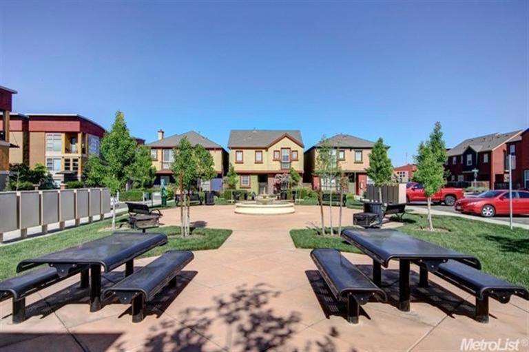 Sold, 2 Bedrooms, 2 Bathrooms, Single Family Home, West Sacramento S, 860 Silicon Ct, West Sacramento, CA 95691-2854, Beth Christensen, Dunnigan Realtors, Top Agent