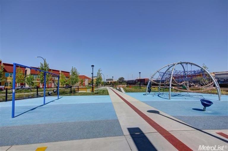 Sold, 2 Bedrooms, 2 Bathrooms, Single Family Home, West Sacramento S, 860 Silicon Ct, West Sacramento, CA 95691-2854, Beth Christensen, Dunnigan Realtors, Top Agent