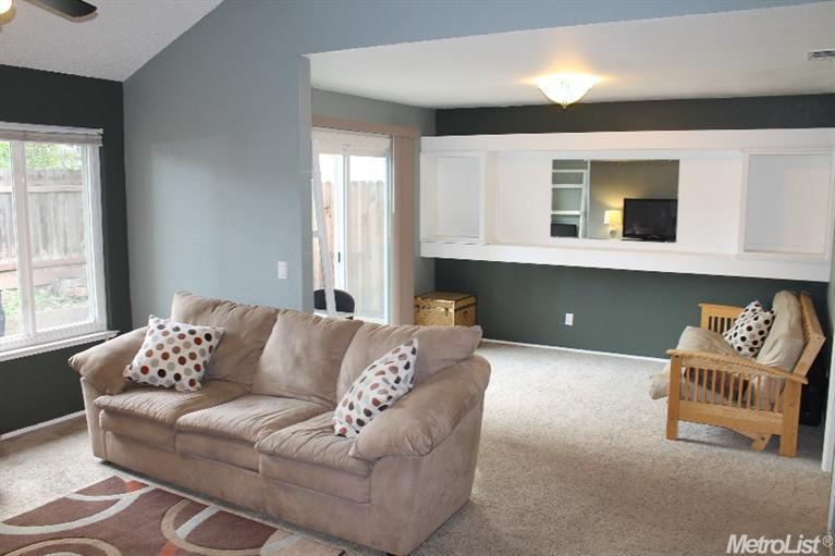 Sold, 2 Bedrooms, 2 Bathrooms, Single Family Home, No Sacto/Natomas/Del Paso Heights, 14 Saginaw Cir, Sacramento, CA 95833-1039, Beth Christensen, Dunnigan Realtors, Top Agent