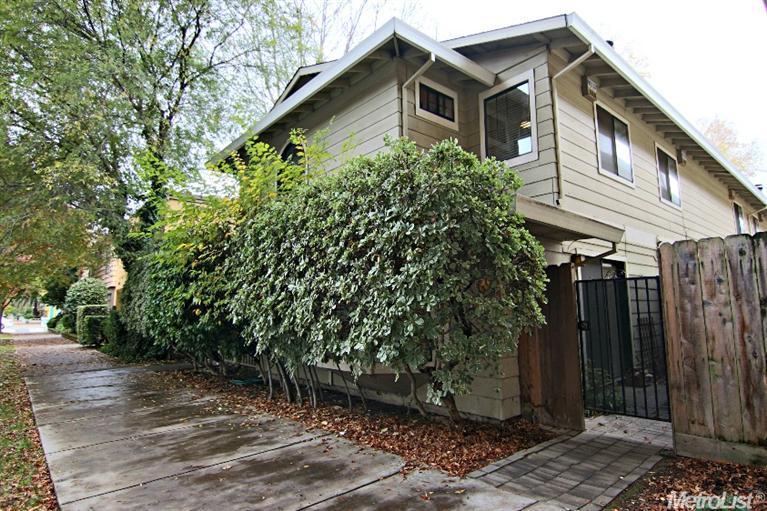 Sold, 2 Bedrooms, 1 Bathrooms, Condominium, Sacramento Downtown/Midtown, 2418 P St #A, Sacramento, CA 95816-6273, Beth Christensen, Dunnigan Realtors, Top Agent