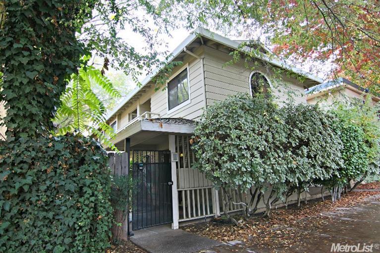Sold, 2 Bedrooms, 1 Bathrooms, Condominium, Sacramento Downtown/Midtown, 2418 P St #A, Sacramento, CA 95816-6273, Beth Christensen, Dunnigan Realtors, Top Agent