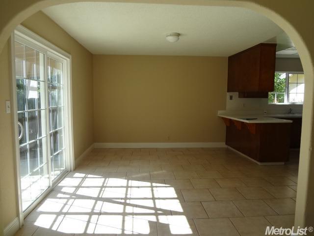 Sold, 3 Bedrooms, 2 Bathrooms, Single Family Home, Sacto Franklin/Freeport/Vicinity, 4624 Boyce Dr, Sacramento, CA 95823-4103, Beth Christensen, Dunnigan Realtors, Top Agent