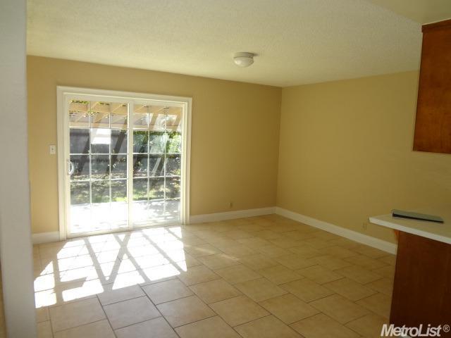 Sold, 3 Bedrooms, 2 Bathrooms, Single Family Home, Sacto Franklin/Freeport/Vicinity, 4624 Boyce Dr, Sacramento, CA 95823-4103, Beth Christensen, Dunnigan Realtors, Top Agent