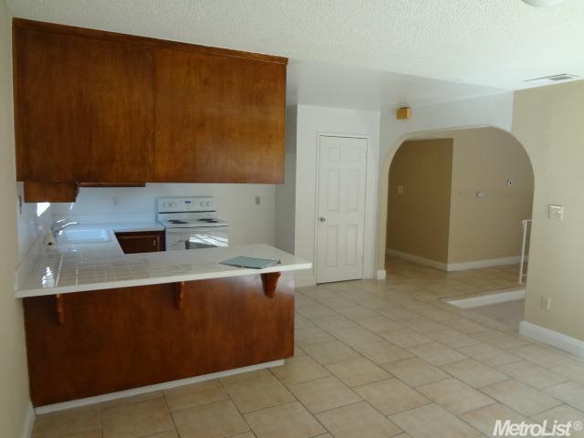 Sold, 3 Bedrooms, 2 Bathrooms, Single Family Home, Sacto Franklin/Freeport/Vicinity, 4624 Boyce Dr, Sacramento, CA 95823-4103, Beth Christensen, Dunnigan Realtors, Top Agent