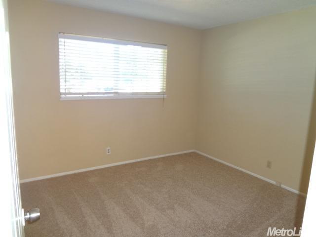 Sold, 3 Bedrooms, 2 Bathrooms, Single Family Home, Sacto Franklin/Freeport/Vicinity, 4624 Boyce Dr, Sacramento, CA 95823-4103, Beth Christensen, Dunnigan Realtors, Top Agent