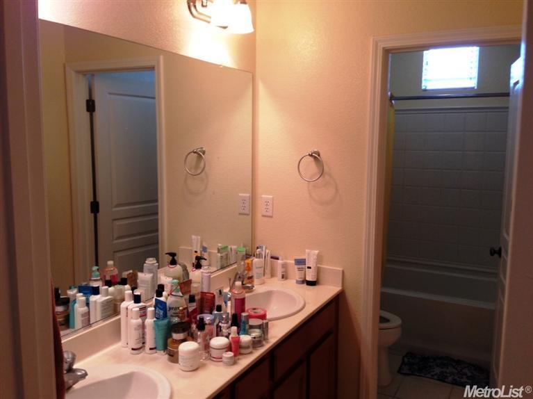 Sold, 3 Bedrooms, 2 Bathrooms, Condominium, No Sacto/Natomas/Del Paso Heights, 2580 W El Camino Ave #9101, Sacramento, CA 95833-3928, Beth Christensen, Dunnigan Realtors, Top Agent