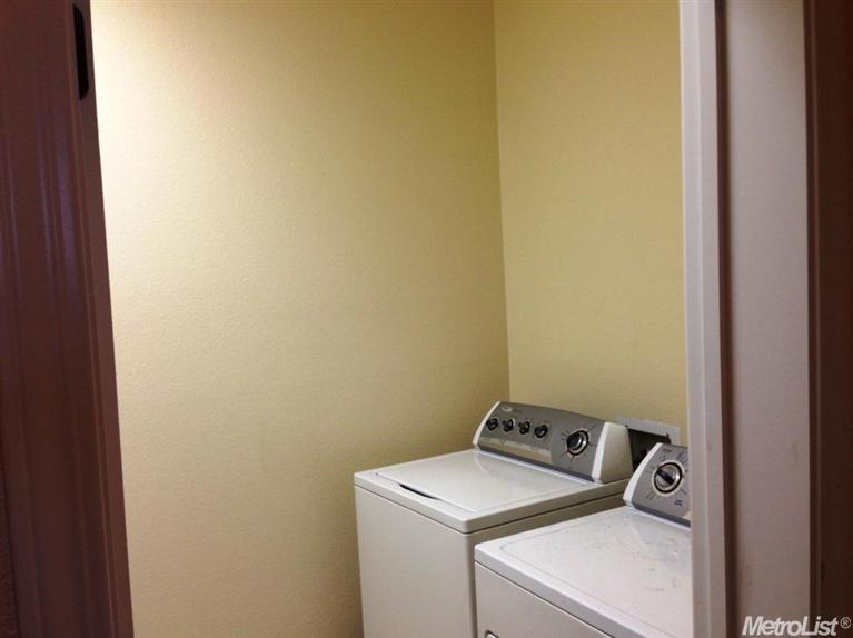 Sold, 3 Bedrooms, 2 Bathrooms, Condominium, No Sacto/Natomas/Del Paso Heights, 2580 W El Camino Ave #9101, Sacramento, CA 95833-3928, Beth Christensen, Dunnigan Realtors, Top Agent