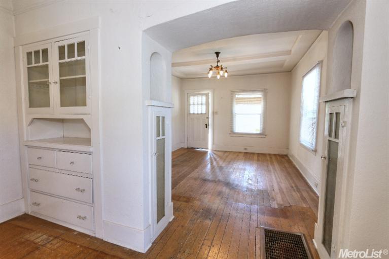 Sold, 2 Bedrooms, 1 Bathrooms, Single Family Home, East Sacramento & Vicinity, 2617 52nd St, Sacramento, CA 95817, Beth Christensen, Dunnigan Realtors, Top Agent