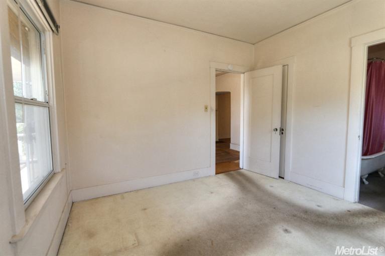 Sold, 2 Bedrooms, 1 Bathrooms, Single Family Home, East Sacramento & Vicinity, 2617 52nd St, Sacramento, CA 95817, Beth Christensen, Dunnigan Realtors, Top Agent