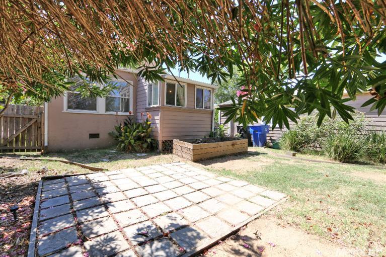 Sold, 2 Bedrooms, 1 Bathrooms, Single Family Home, East Sacramento & Vicinity, 2617 52nd St, Sacramento, CA 95817, Beth Christensen, Dunnigan Realtors, Top Agent