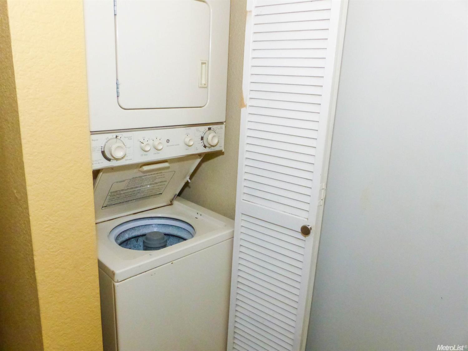 Sold, 2 Bedrooms, 2 Bathrooms, Condominium, Sacto Arden/Arcade Creek/Vicinity, 1019 Dornajo Way #101, Sacramento, CA 95825-7324, Beth Christensen, Dunnigan Realtors, Top Agent