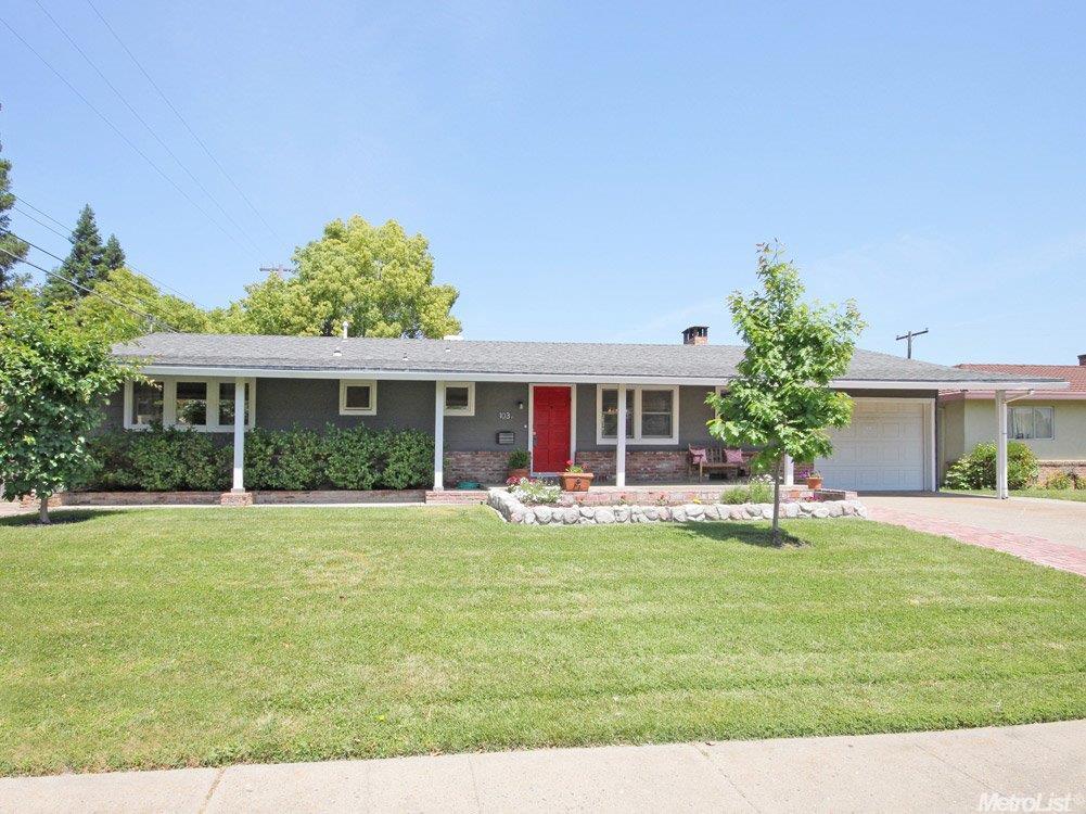 Sold, 3 Bedrooms, 2 Bathrooms, Single Family Home, Sacto South Land Park/Greenhaven, 1037 35th Ave, Sacramento, CA 95822-2435, Beth Christensen, Dunnigan Realtors, Top Agent Sold, 3 Bedrooms, 2 Bathrooms, Single Family Home, Sacto South Land Park/Greenhaven, 1037 35th Ave, Sacramento, CA 95822-2435, Beth Christensen, Dunnigan Realtors, Top Agent