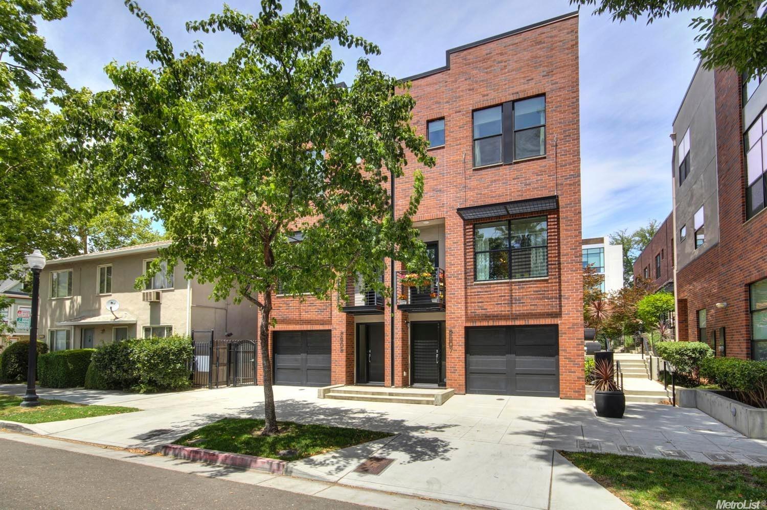 Sold, 2 Bedrooms, 2 Bathrooms, Townhome, Sacramento Downtown/Midtown, 2607 N St, Sacramento, CA 95816-5906, Beth Christensen, Dunnigan Realtors, Top Agent