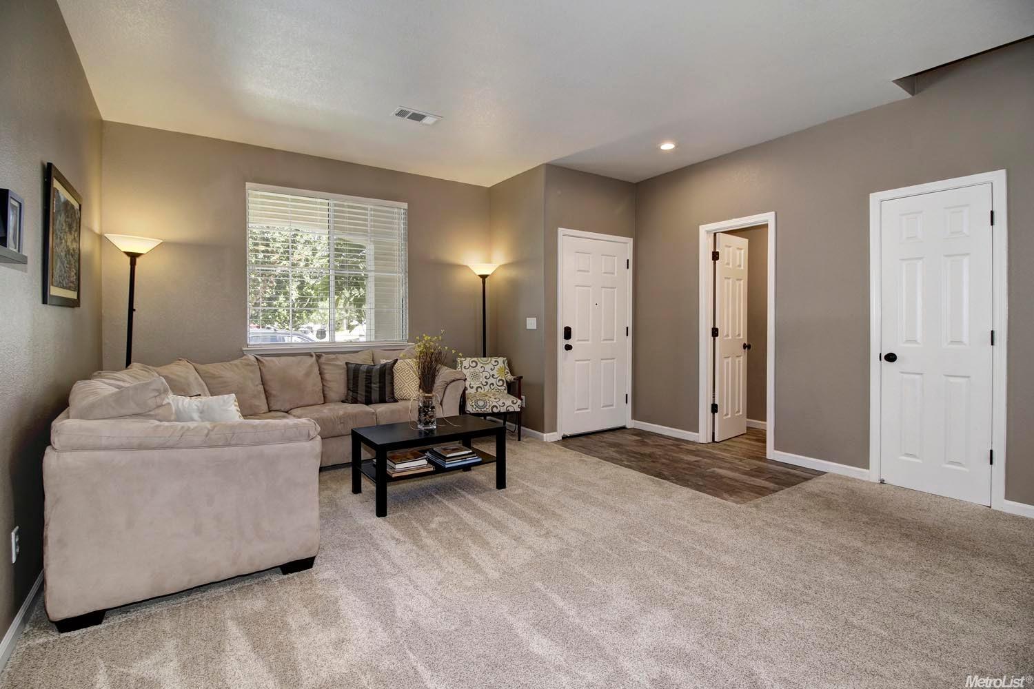 Sold, 4 Bedrooms, 2 Bathrooms, Single Family Home, Elk Grove, 9365 La Tonis Way, Elk Grove, CA 95758, Beth Christensen, Dunnigan Realtors, Top Agent