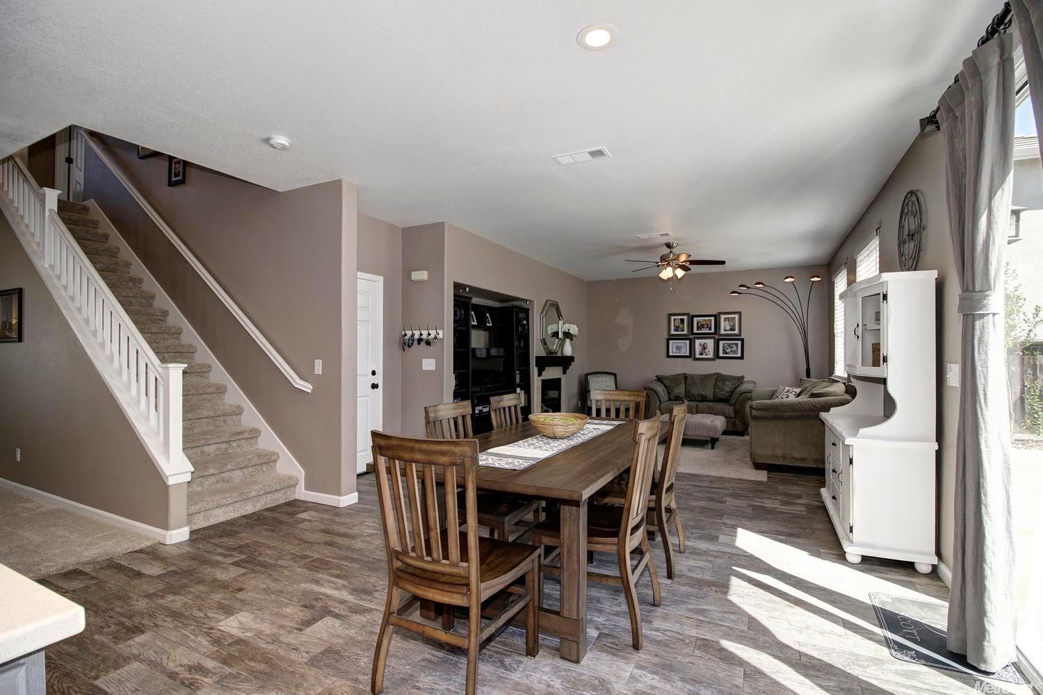 Sold, 4 Bedrooms, 2 Bathrooms, Single Family Home, Elk Grove, 9365 La Tonis Way, Elk Grove, CA 95758, Beth Christensen, Dunnigan Realtors, Top Agent