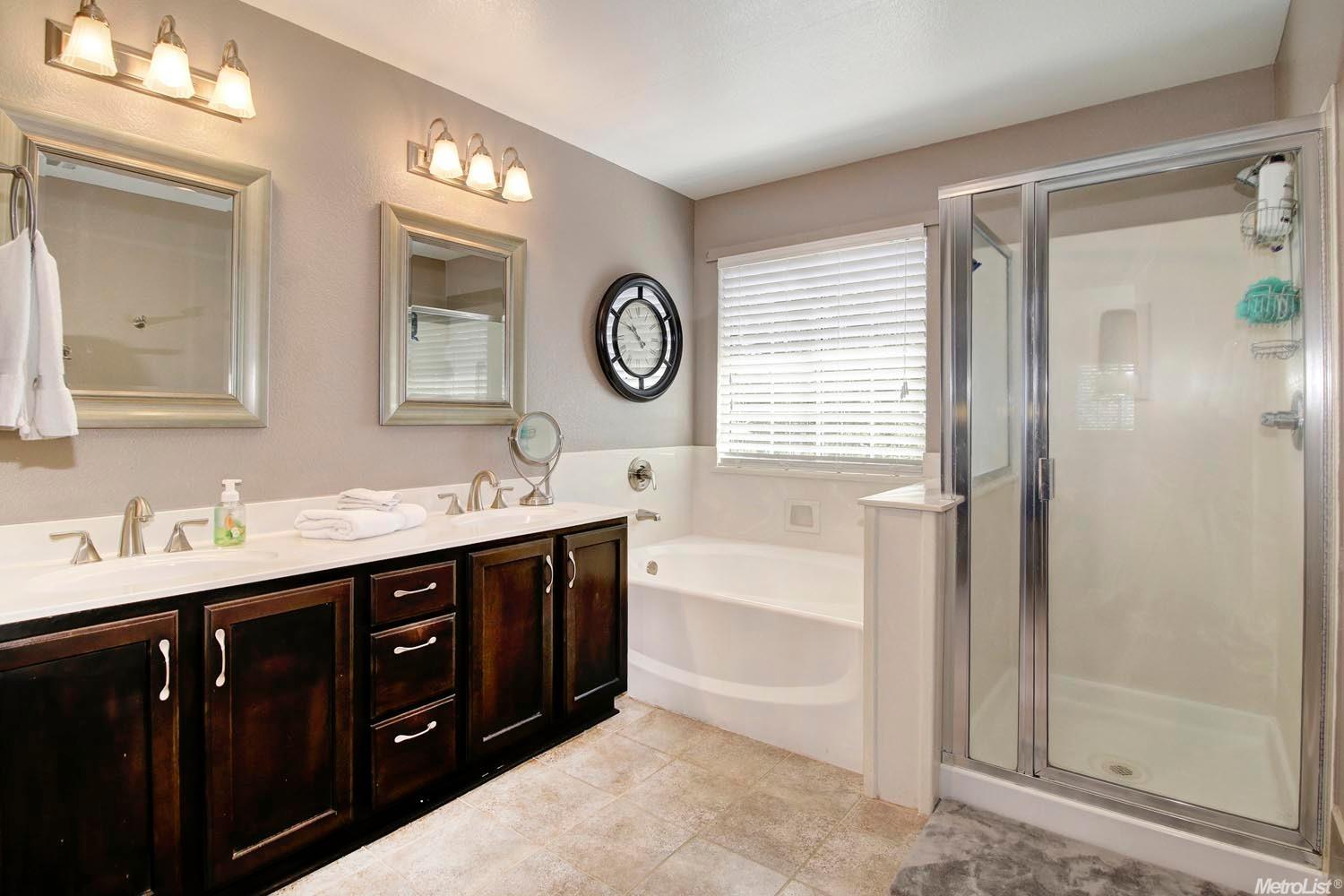 Sold, 4 Bedrooms, 2 Bathrooms, Single Family Home, Elk Grove, 9365 La Tonis Way, Elk Grove, CA 95758, Beth Christensen, Dunnigan Realtors, Top Agent