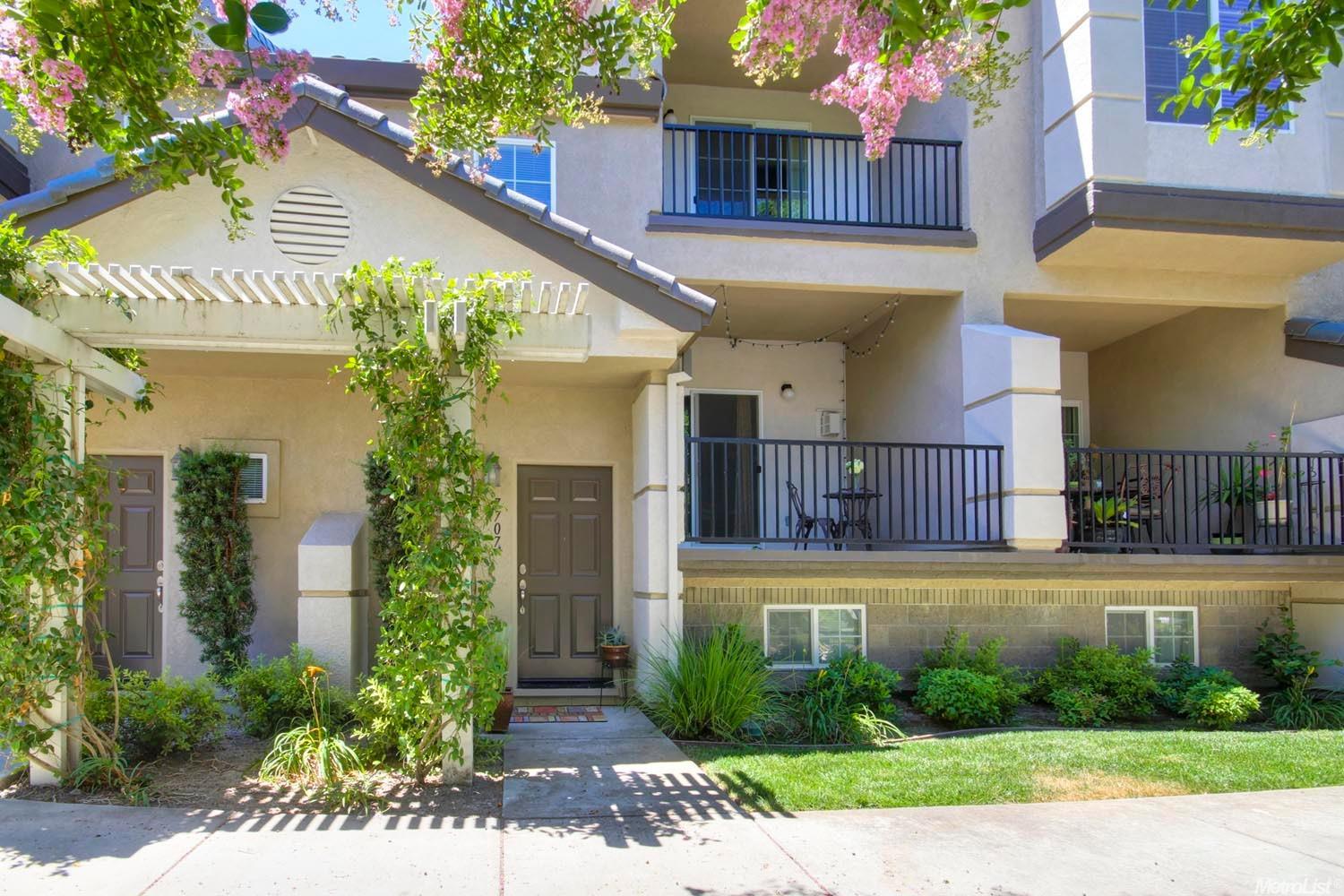 Sold, 2 Bedrooms, 2 Bathrooms, Condominium, Sacto So Land Park/Greenhaven, 7707 George River Ln, Sacramento, CA 95831-5814, Beth Christensen, Dunnigan Realtors, Top Agent