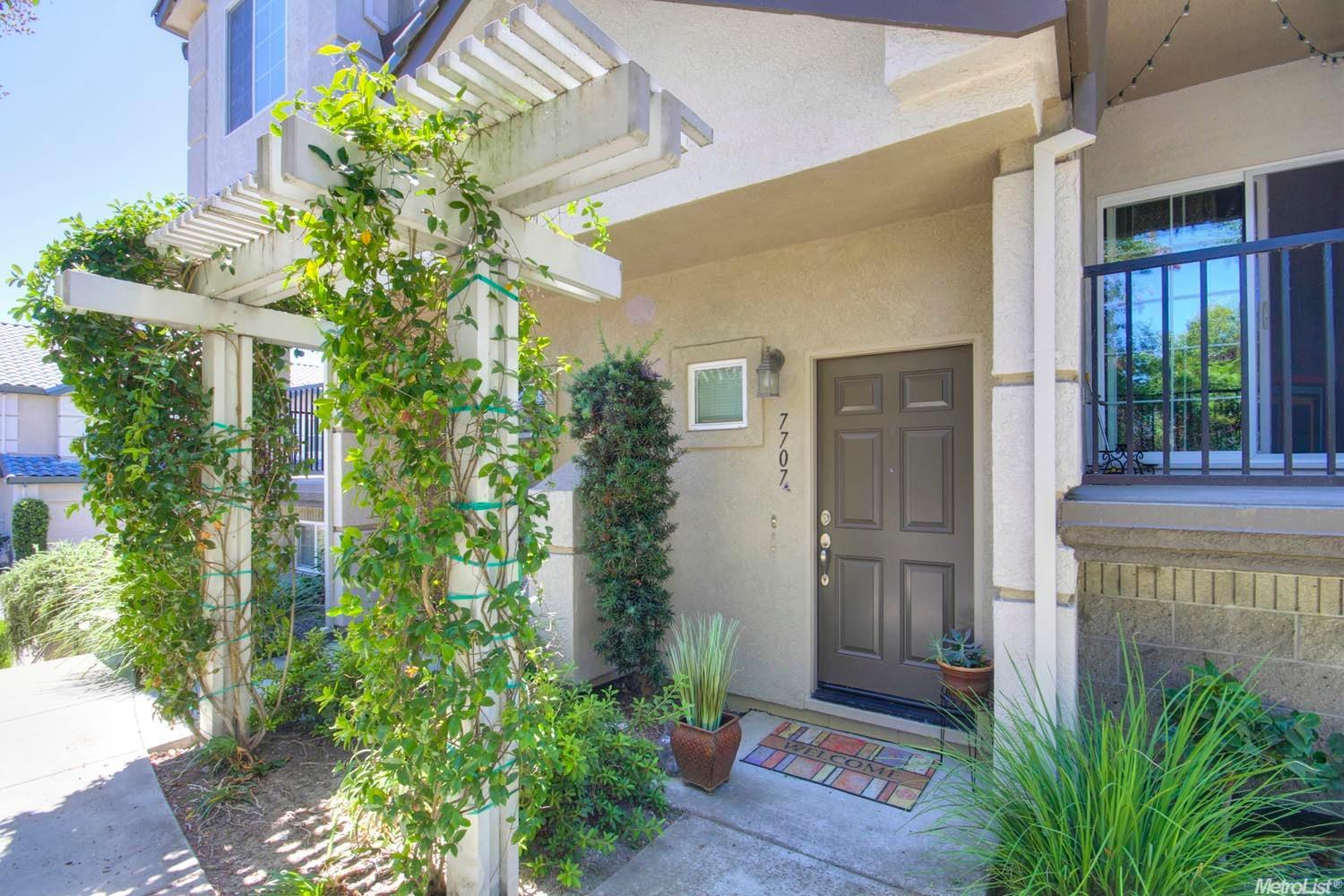 Sold, 2 Bedrooms, 2 Bathrooms, Condominium, Sacto So Land Park/Greenhaven, 7707 George River Ln, Sacramento, CA 95831-5814, Beth Christensen, Dunnigan Realtors, Top Agent