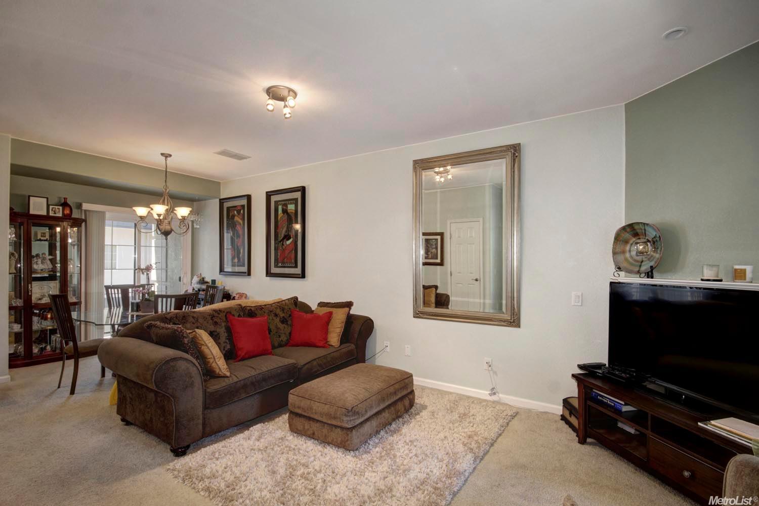 Sold, 2 Bedrooms, 2 Bathrooms, Condominium, Sacto So Land Park/Greenhaven, 7707 George River Ln, Sacramento, CA 95831-5814, Beth Christensen, Dunnigan Realtors, Top Agent