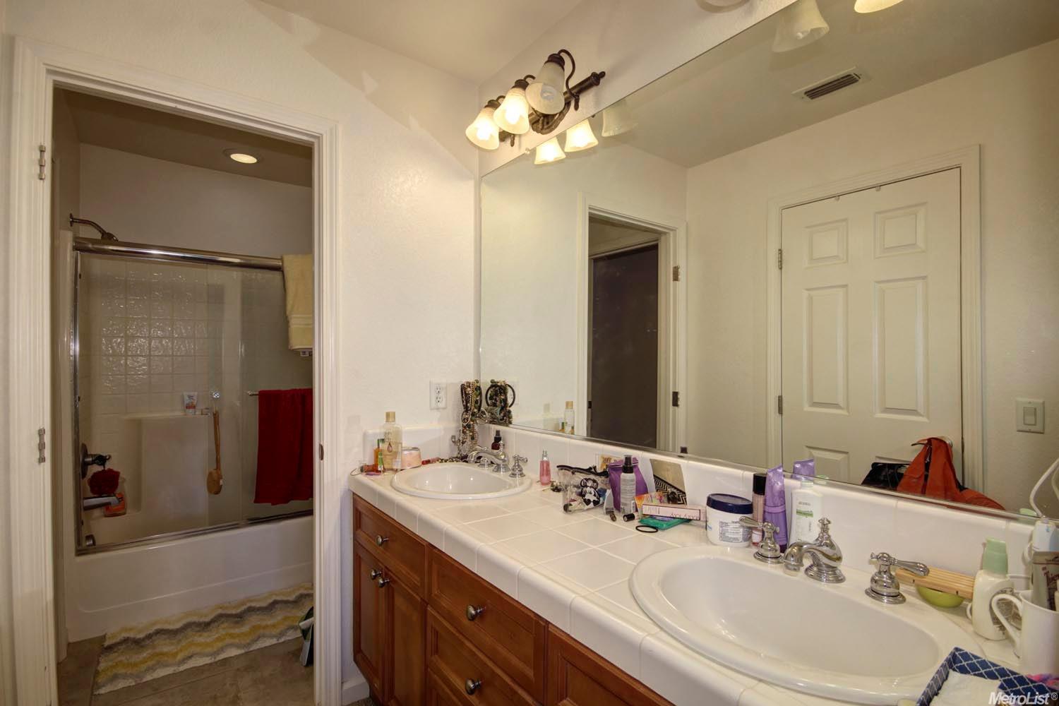 Sold, 2 Bedrooms, 2 Bathrooms, Condominium, Sacto So Land Park/Greenhaven, 7707 George River Ln, Sacramento, CA 95831-5814, Beth Christensen, Dunnigan Realtors, Top Agent